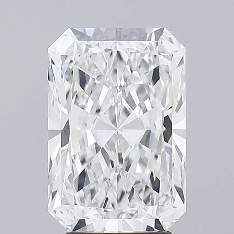 3.81ct Radiant Lab Grown Diamond (Colour E, Clarity VVS1, GIA Certified)