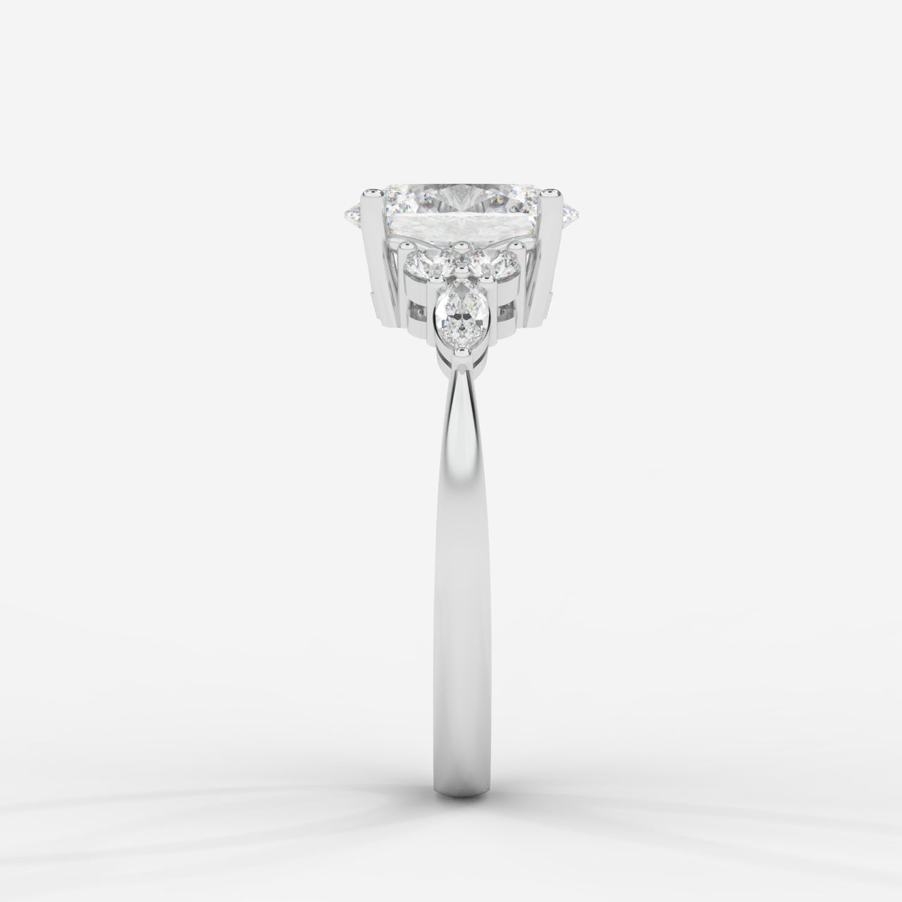 Olivia Cluster Ring - Oval
