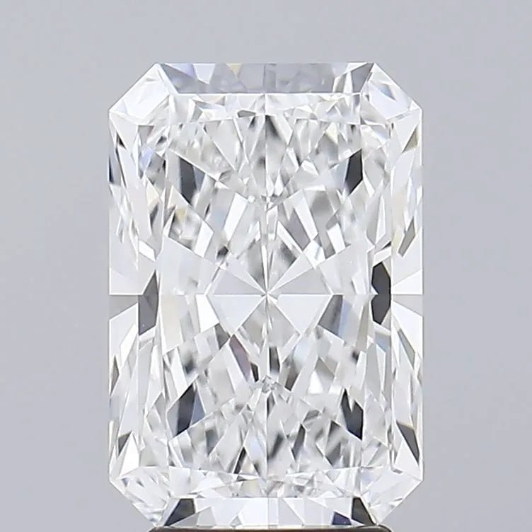 3.81ct Radiant Lab Grown Diamond (Colour E, Clarity VVS1, GIA Certified)