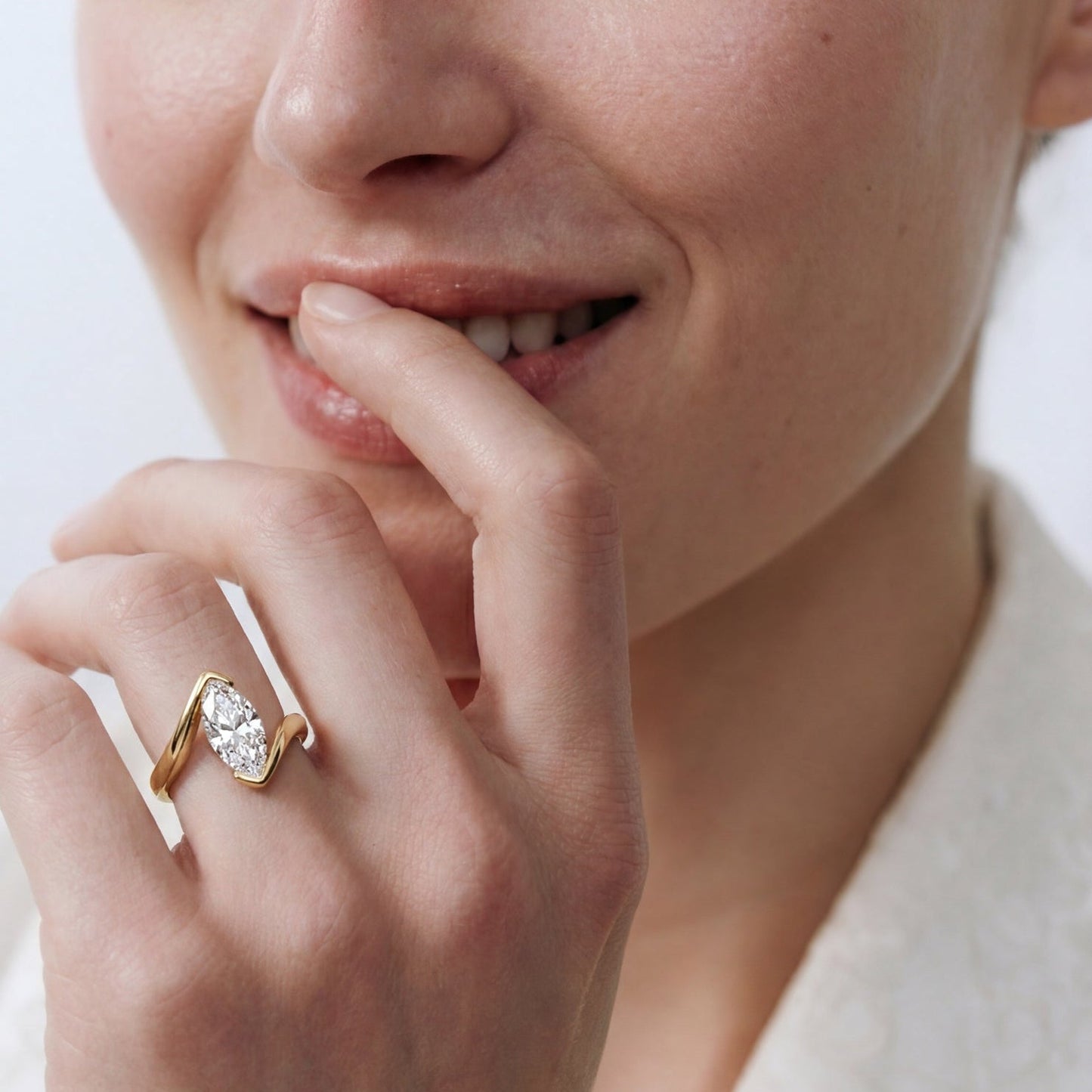 Daisy Wrap Solitaire Ring – Marquise - AYKA JEWELS