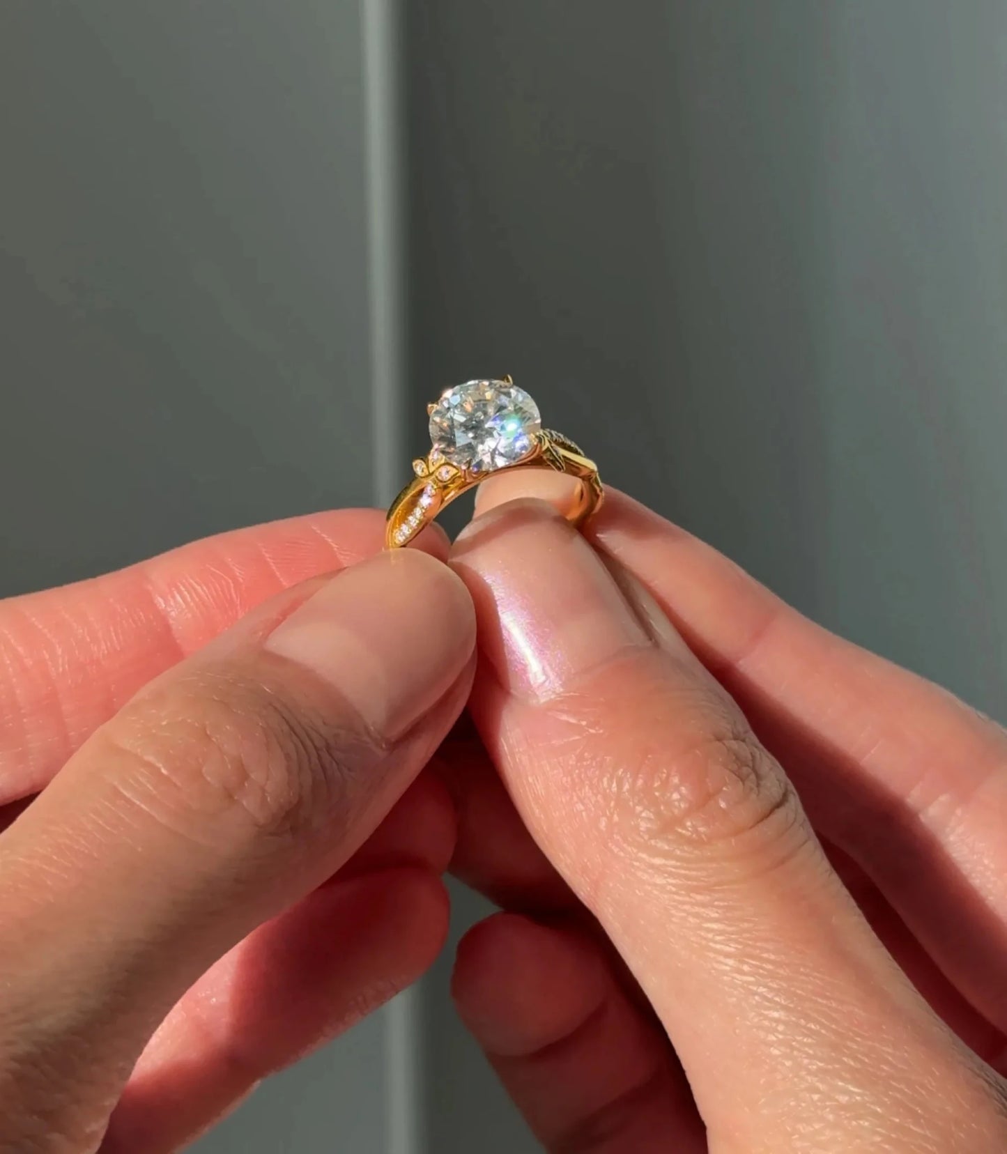 Ivy Vine Ring - Round - AYKA JEWELS