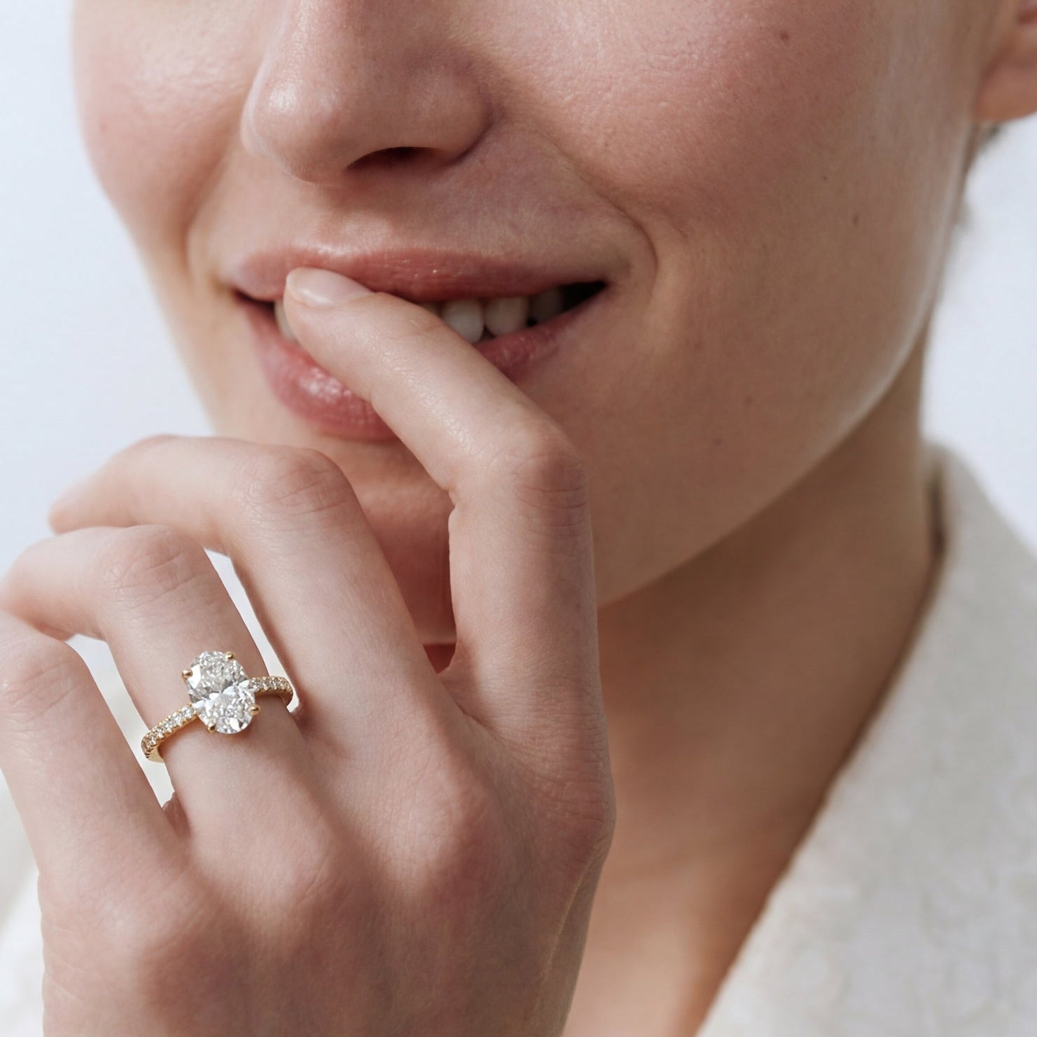 Juliette Brilliant Diamond Ring with Pavé Band - Oval - AYKA JEWELS