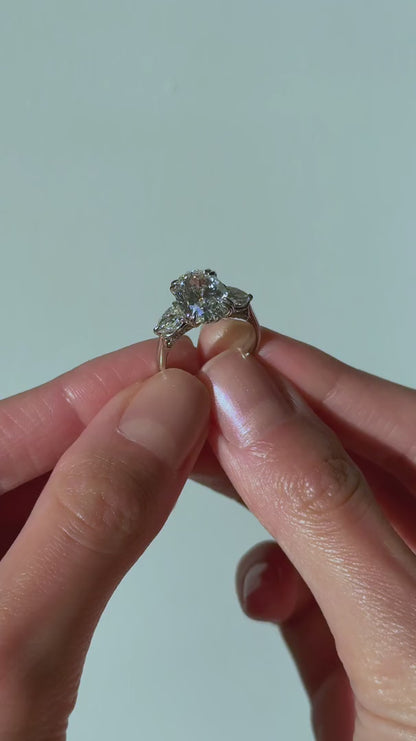Sorella Brilliant Three-Stone Ring with Petal Prong and Pavé Bridge - Oval