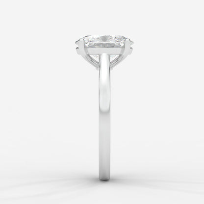 Vivienne Solitaire Ring - Oval - AYKA JEWELS